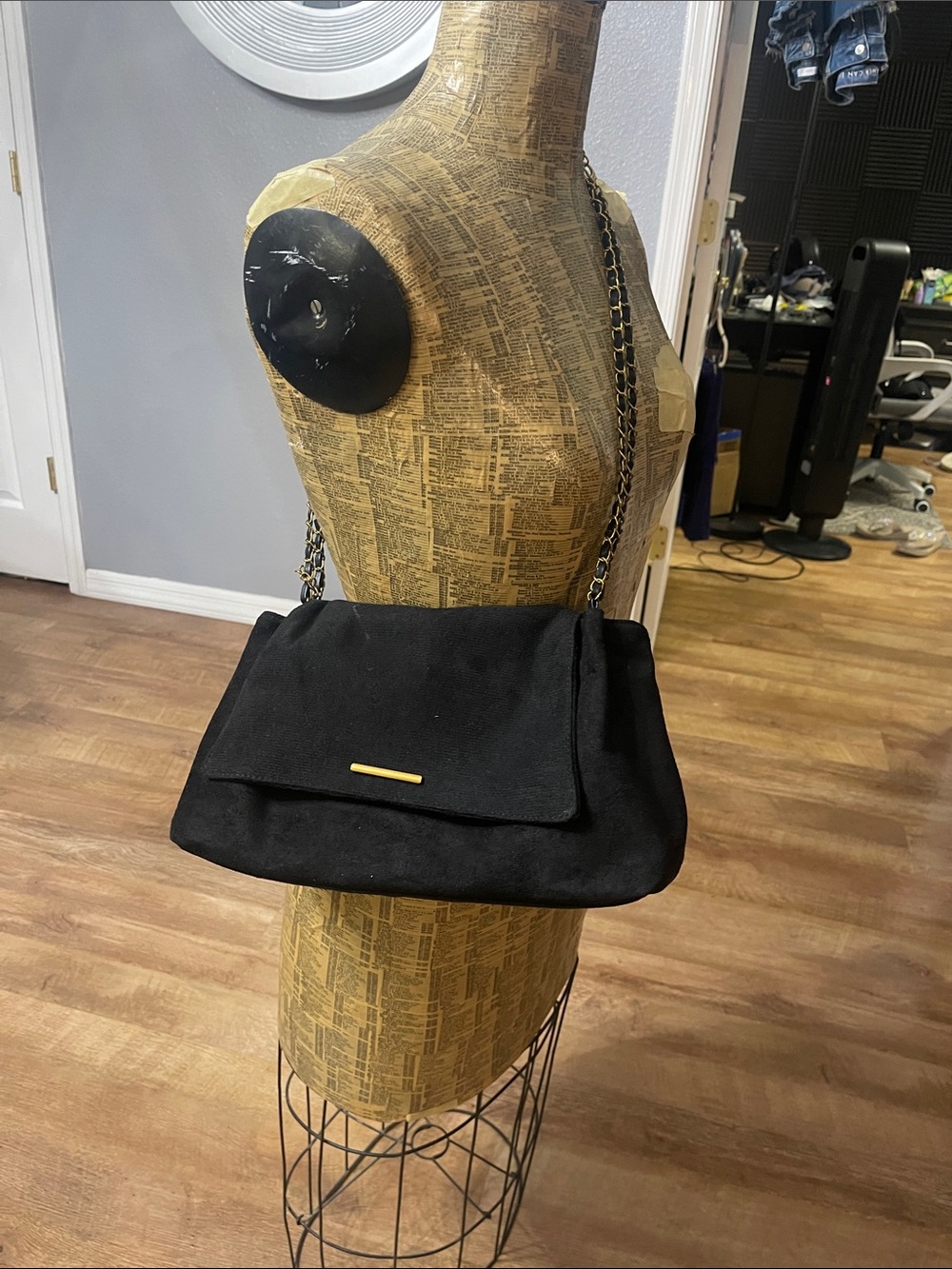 New Classic Black Fabric Gold Chain Shoulder Bag